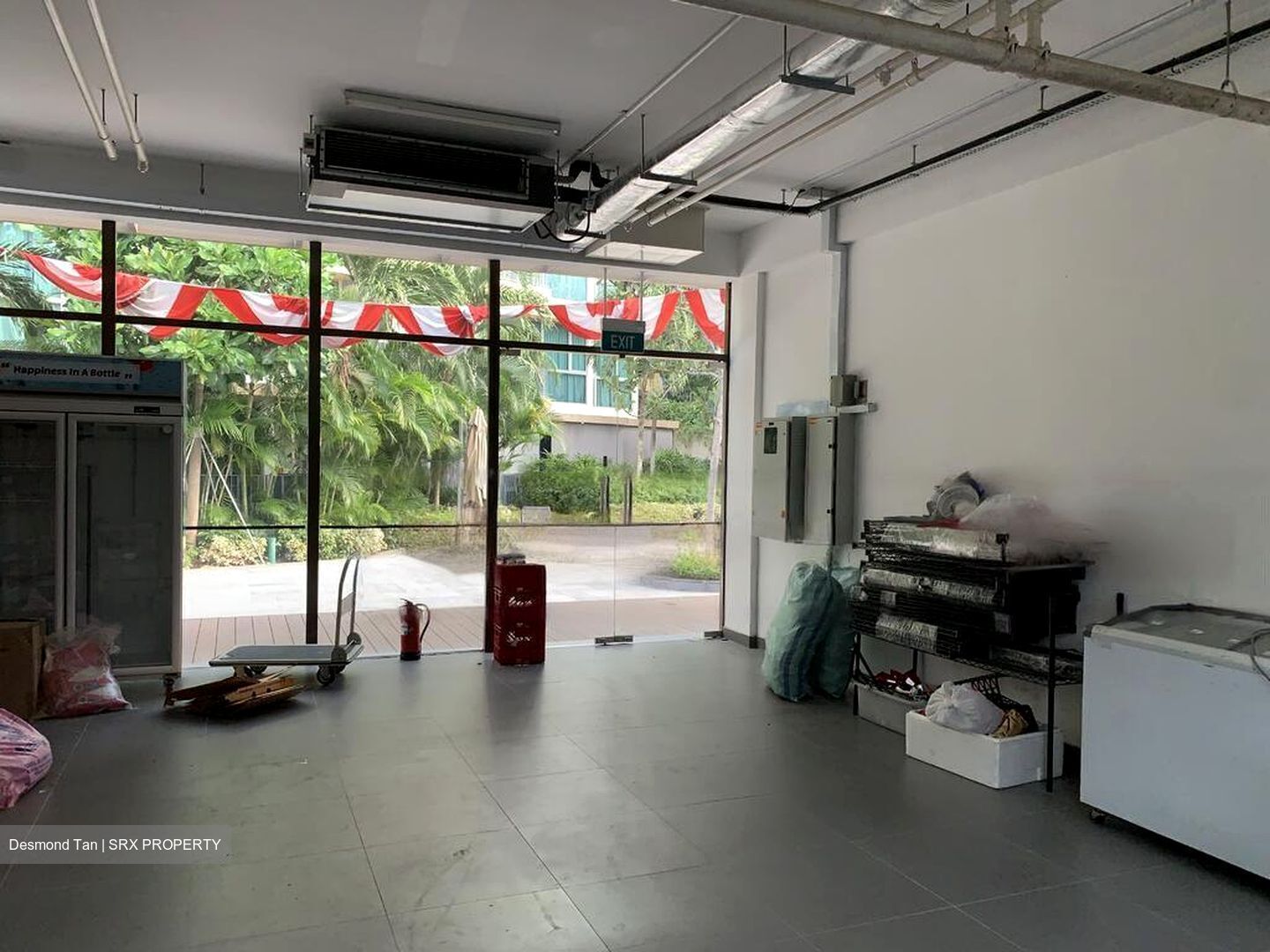 The Glades (D16), Retail #578549361